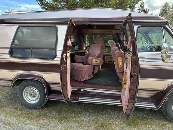 Chevrolet G20 8 of 29