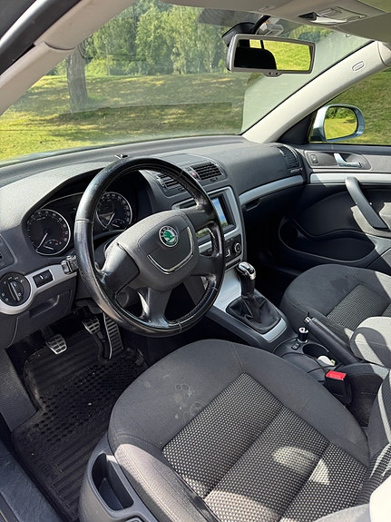 Skoda Octavia 13 of 29