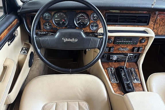 Jaguar XJ 9 of 30