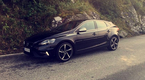 Volvo V40 11 of 15