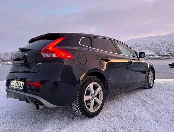 Volvo V40 5 of 15