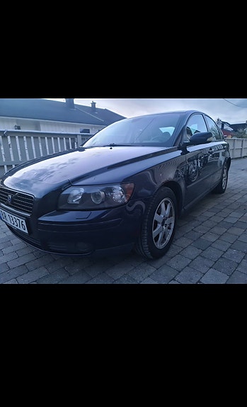 Volvo S40 6 of 8