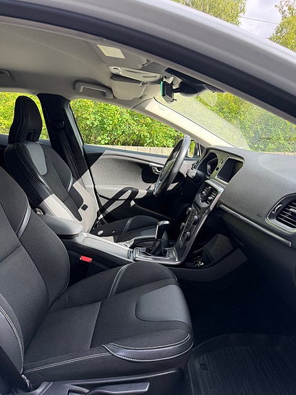 Volvo V40 10 of 24