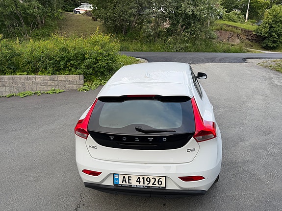 Volvo V40 24 of 24