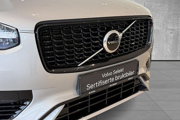 Volvo XC90 4 of 5
