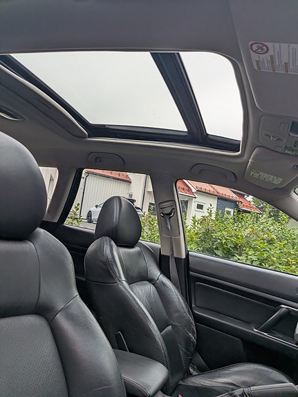 Subaru Legacy 6 of 15