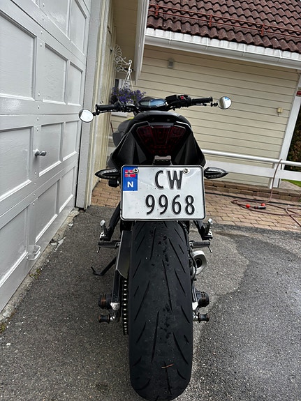 Yamaha MT-07 10 of 12