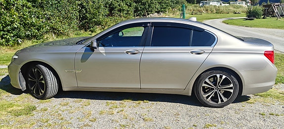 BMW 730d 18 of 23
