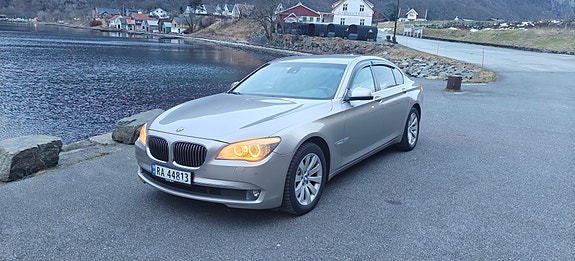 BMW 730d 8 of 23