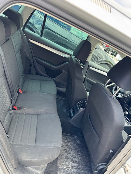 Skoda Octavia 12 of 12