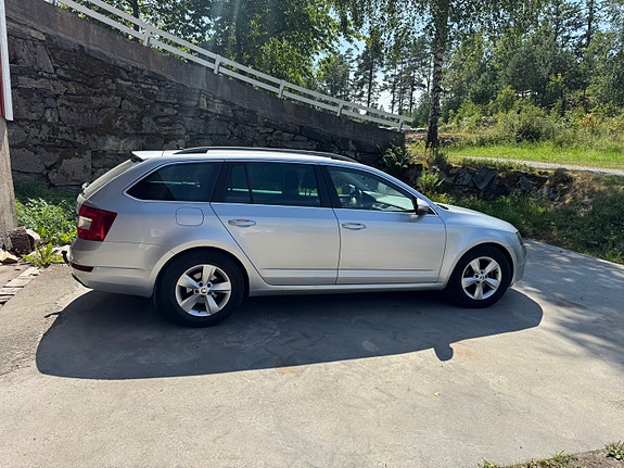 Skoda Octavia 4 of 12