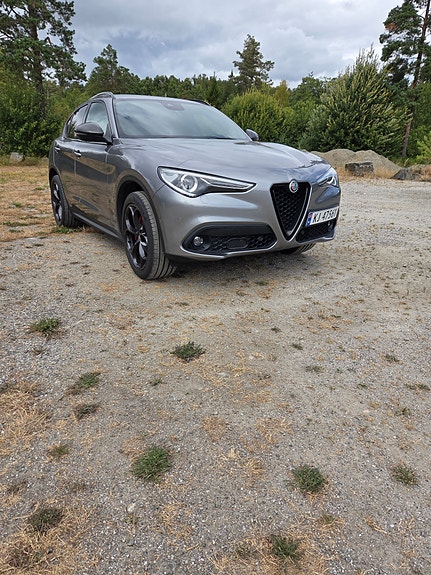 Alfa Romeo Stelvio 13 of 30