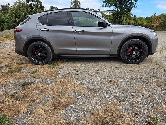 Alfa Romeo Stelvio 11 of 30