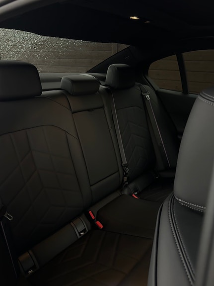 BMW i5 24 of 30