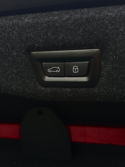 BMW i5 10 of 30