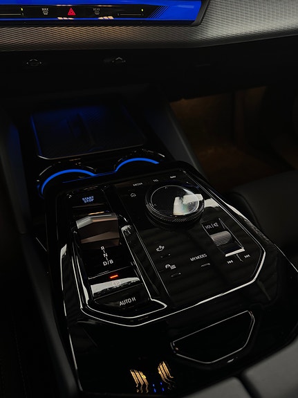 BMW i5 16 of 30