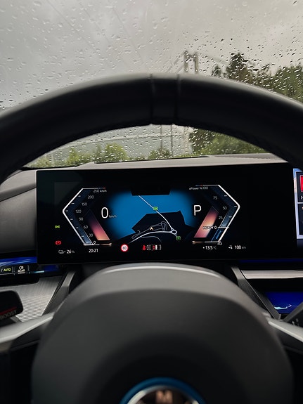 BMW i5 14 of 30