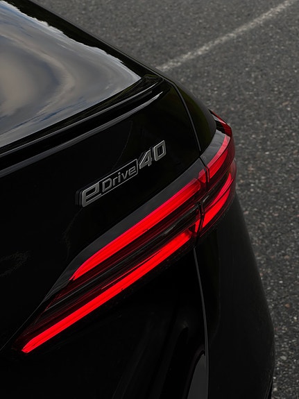 BMW i5 5 of 30