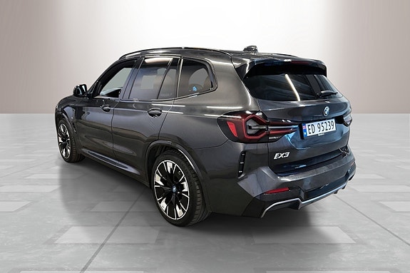 BMW iX3 3 of 5