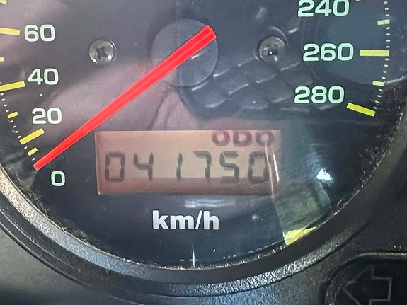 Yamaha FZS 1000 Fazer 6 of 8