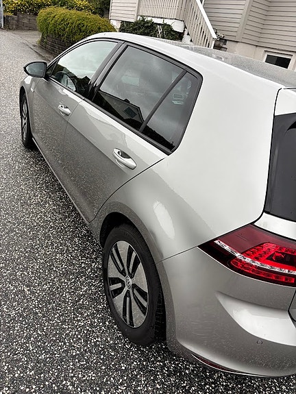Volkswagen e-Golf VII 5 of 5