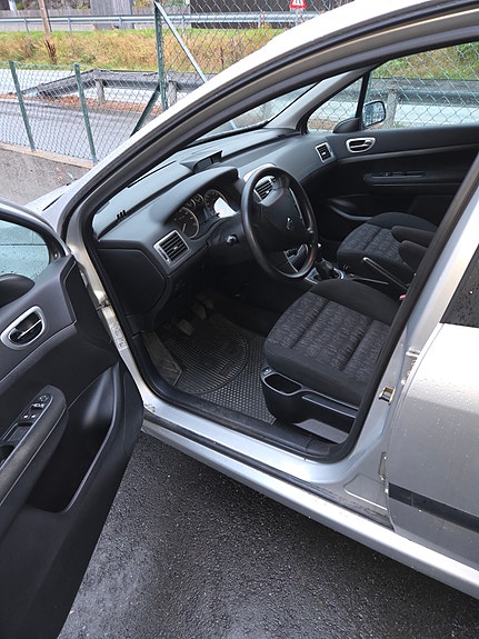 Peugeot 307 18 of 24
