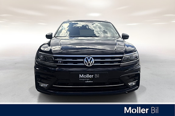 Volkswagen Tiguan 2 of 5