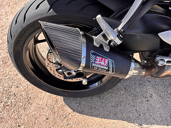 Suzuki GSX-S 1000 9 of 14