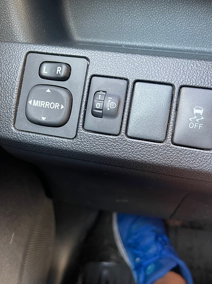 Toyota Verso-S 15 of 16