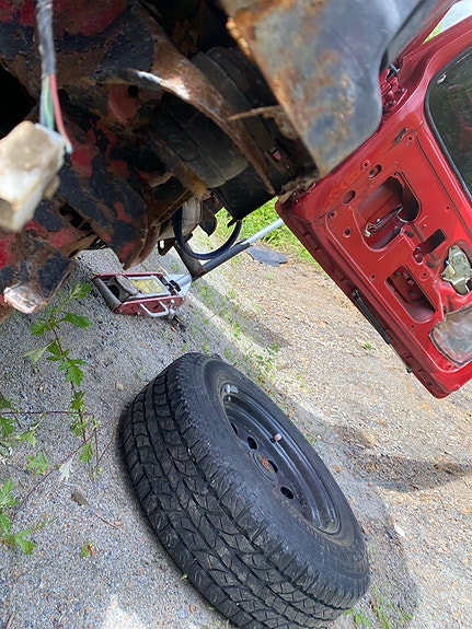 Suzuki Jimny 13 of 16