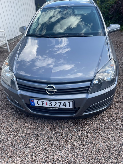 Opel Astra 2 of 5