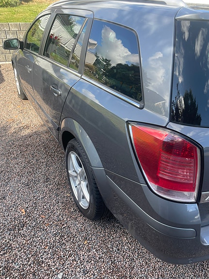 Opel Astra 3 of 5