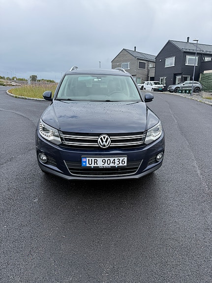 Volkswagen Tiguan 2 of 15