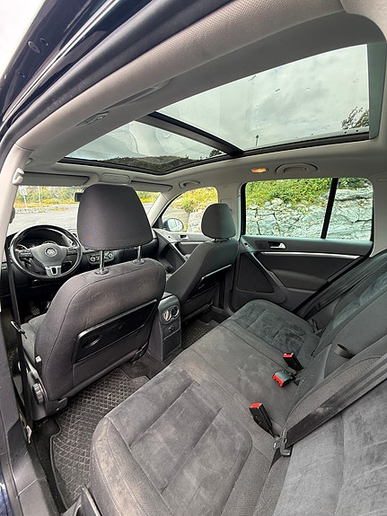 Volkswagen Tiguan 9 of 15