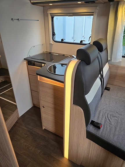 Sunlight I69 - Mye utstyr! Aircon Bodel, krok, lithium, sykkelstativ 7 of 15