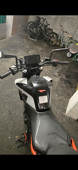 KTM 125 Duke 4 of 5