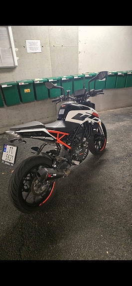 KTM 125 Duke 5 of 5