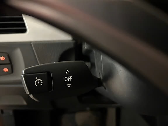 BMW 318i 17 of 29