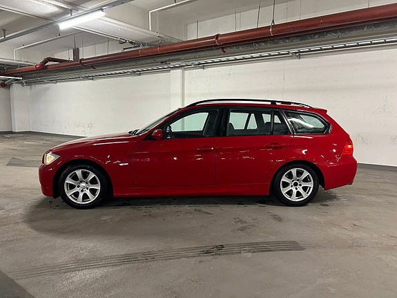 BMW 318i 3 of 29