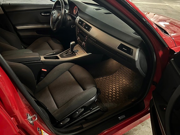 BMW 318i 20 of 29
