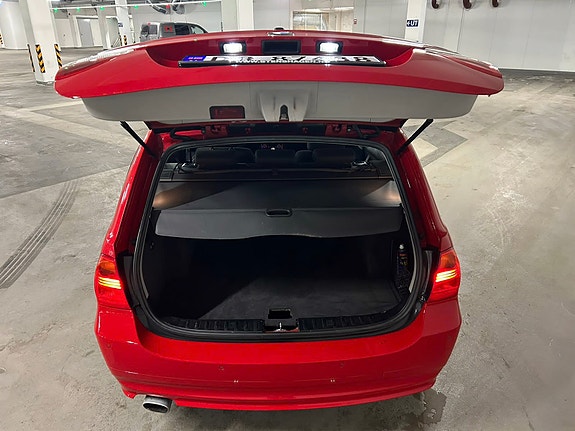BMW 318i 12 of 29