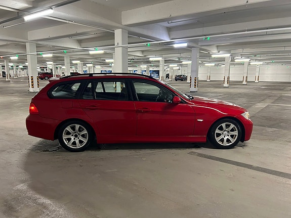 BMW 318i 6 of 29