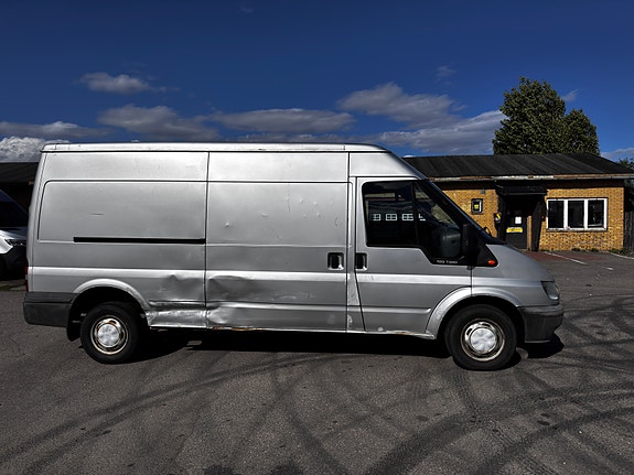 Ford Transit 300M Van 2 of 8