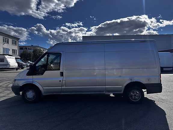 Ford Transit 300M Van 5 of 8