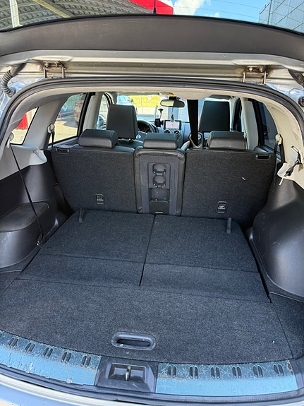 Nissan Qashqai+2 4 of 6
