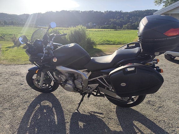 Yamaha FZ6-S Fazer 4 of 15