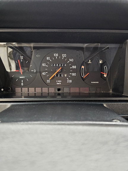 Volvo 240 2 of 30