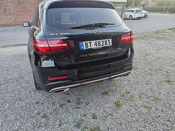 Mercedes-Benz GLC350 e 9 of 30