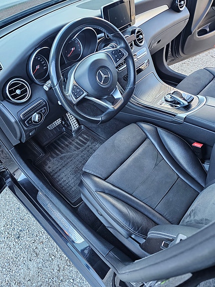 Mercedes-Benz GLC350 e 22 of 30