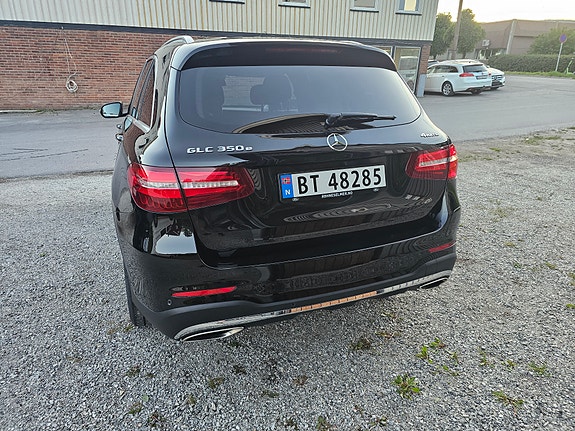 Mercedes-Benz GLC350 e 8 of 30